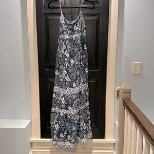 100% cotton blue and white full length dress with pockets